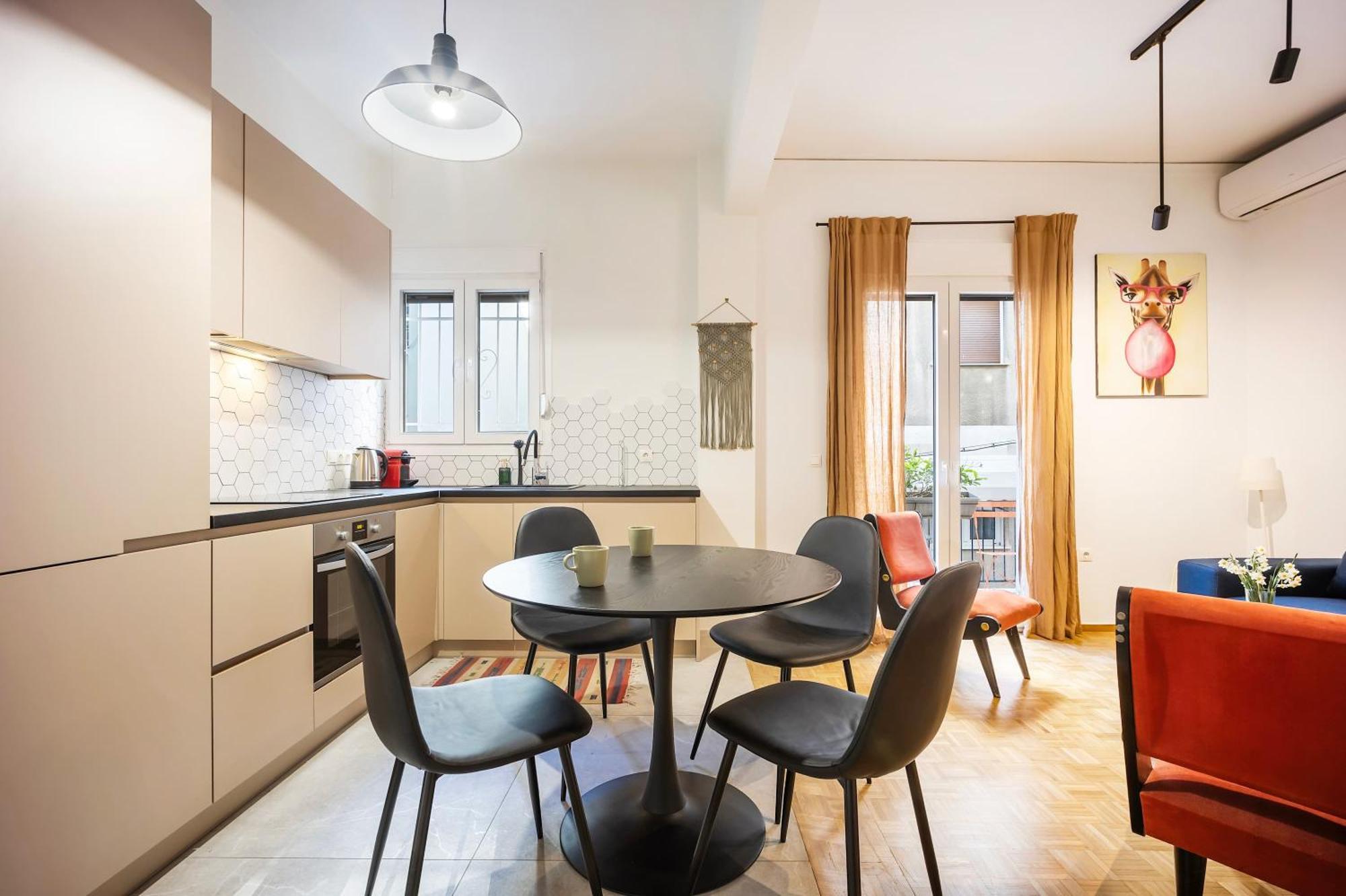 O&O Group - Eclectic Chic Thissio Apartment Афіни Екстер'єр фото